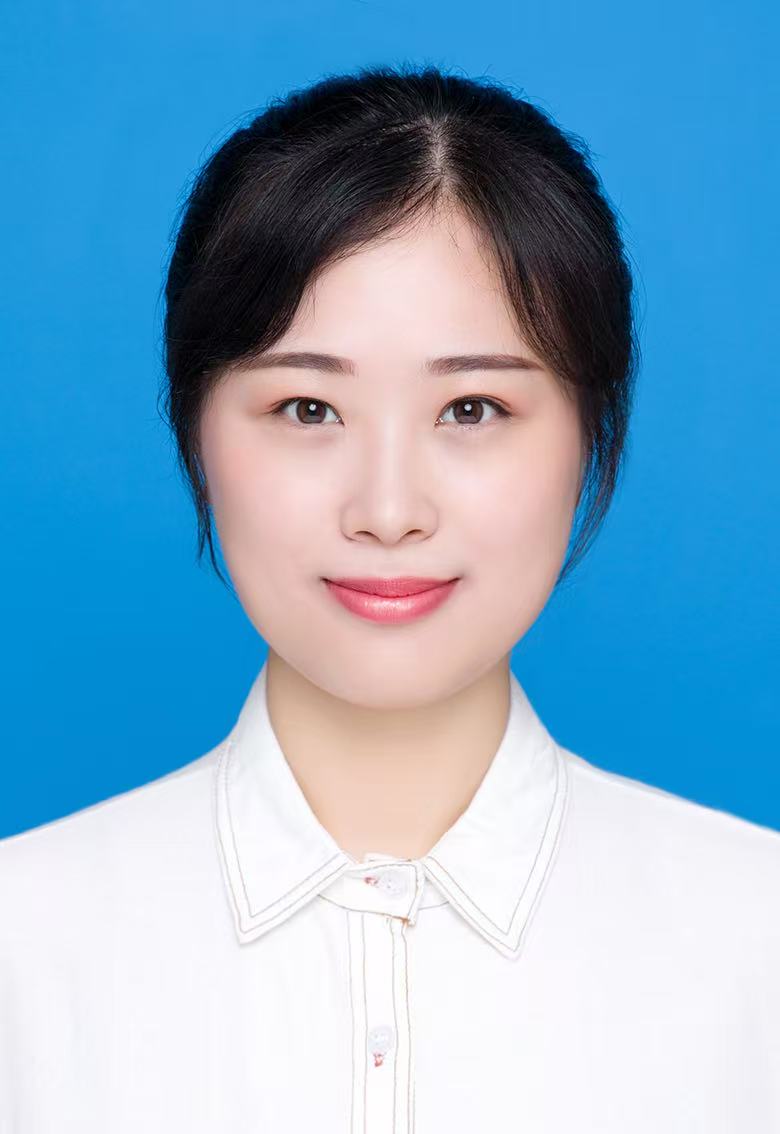 李颖.jpg